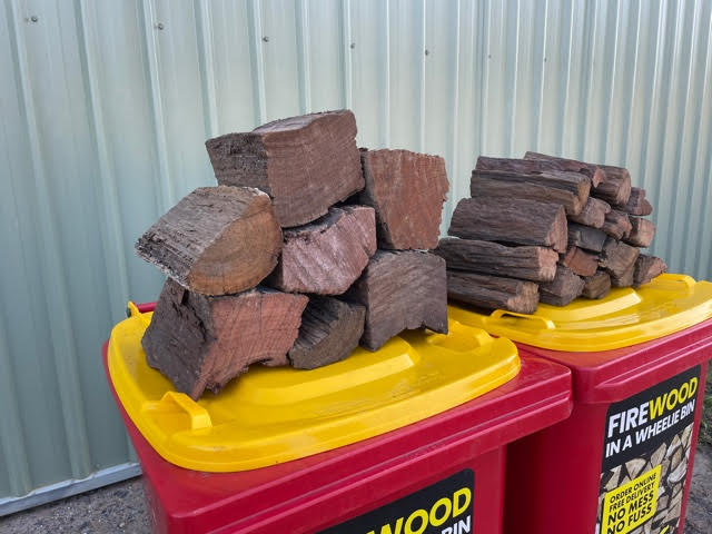 Standard split seasoned fire wood